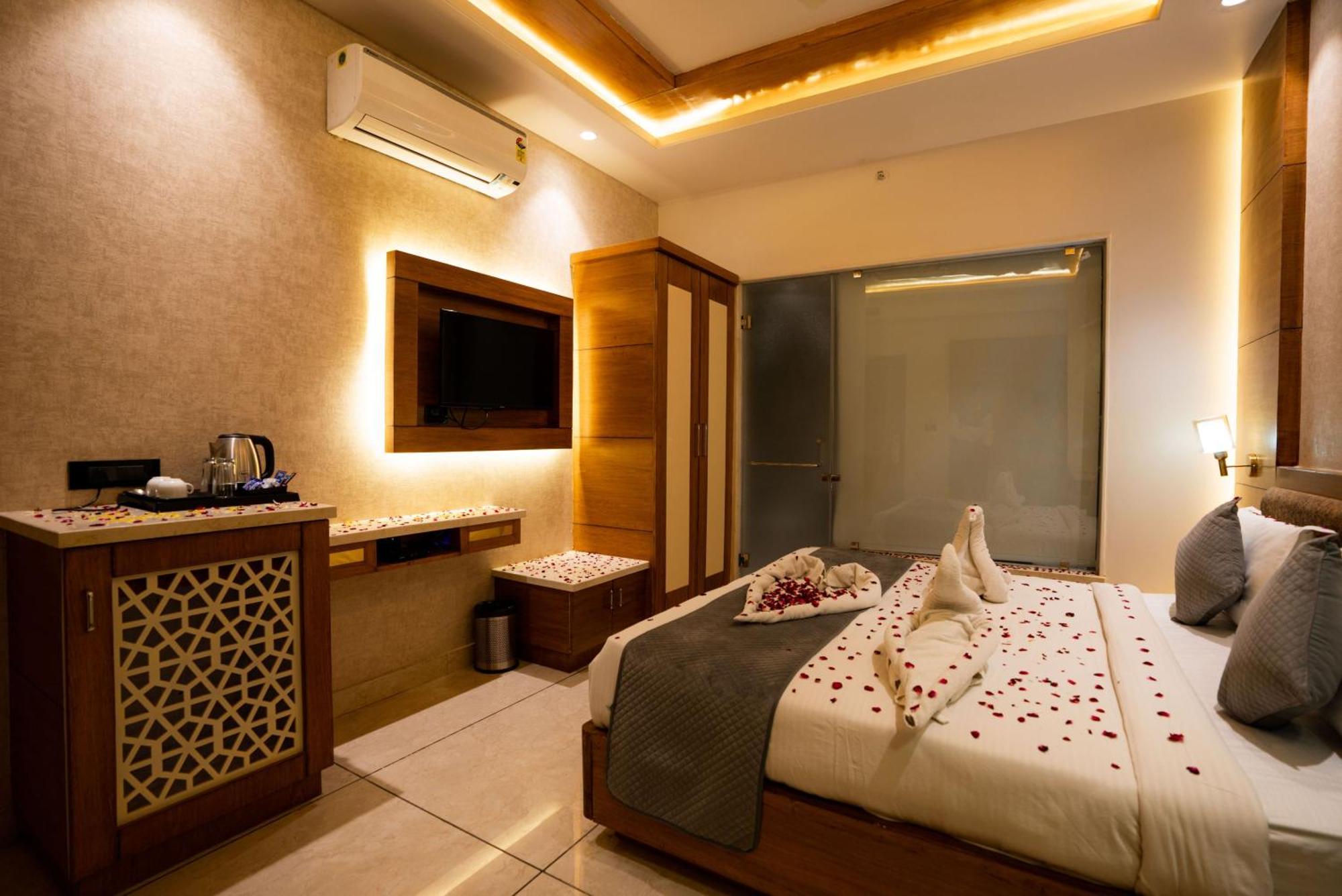 Hotel RR 62 Jaipur Buitenkant foto