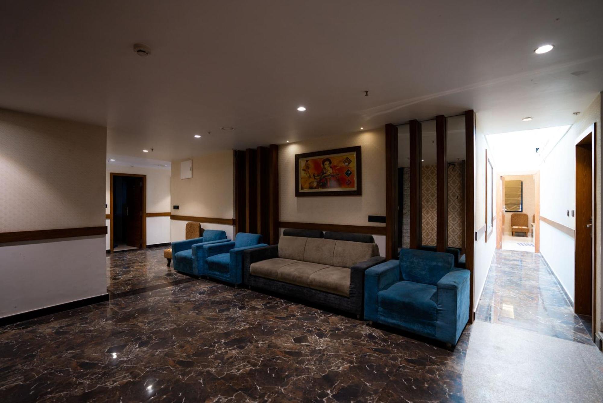 Hotel RR 62 Jaipur Buitenkant foto