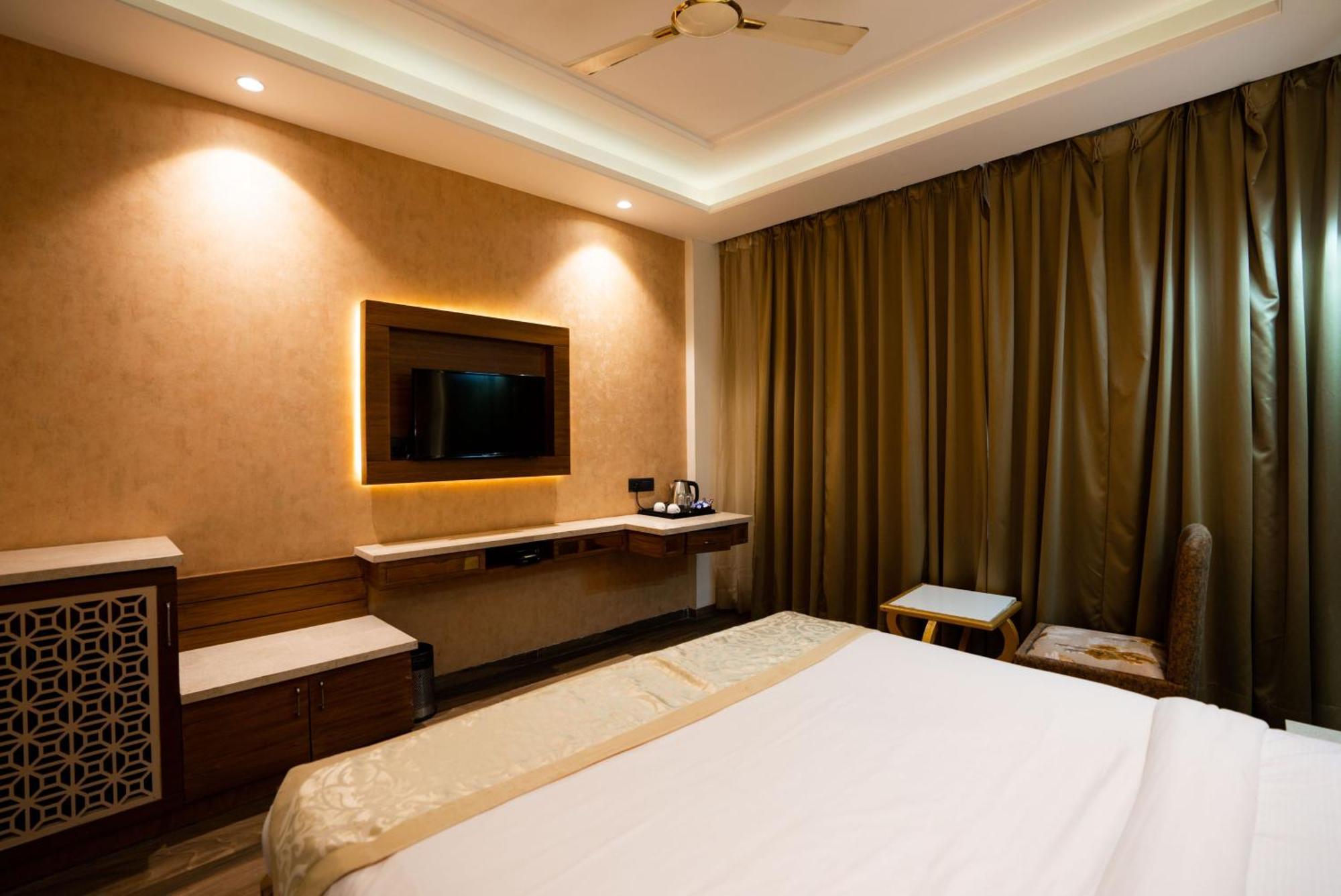 Hotel RR 62 Jaipur Buitenkant foto