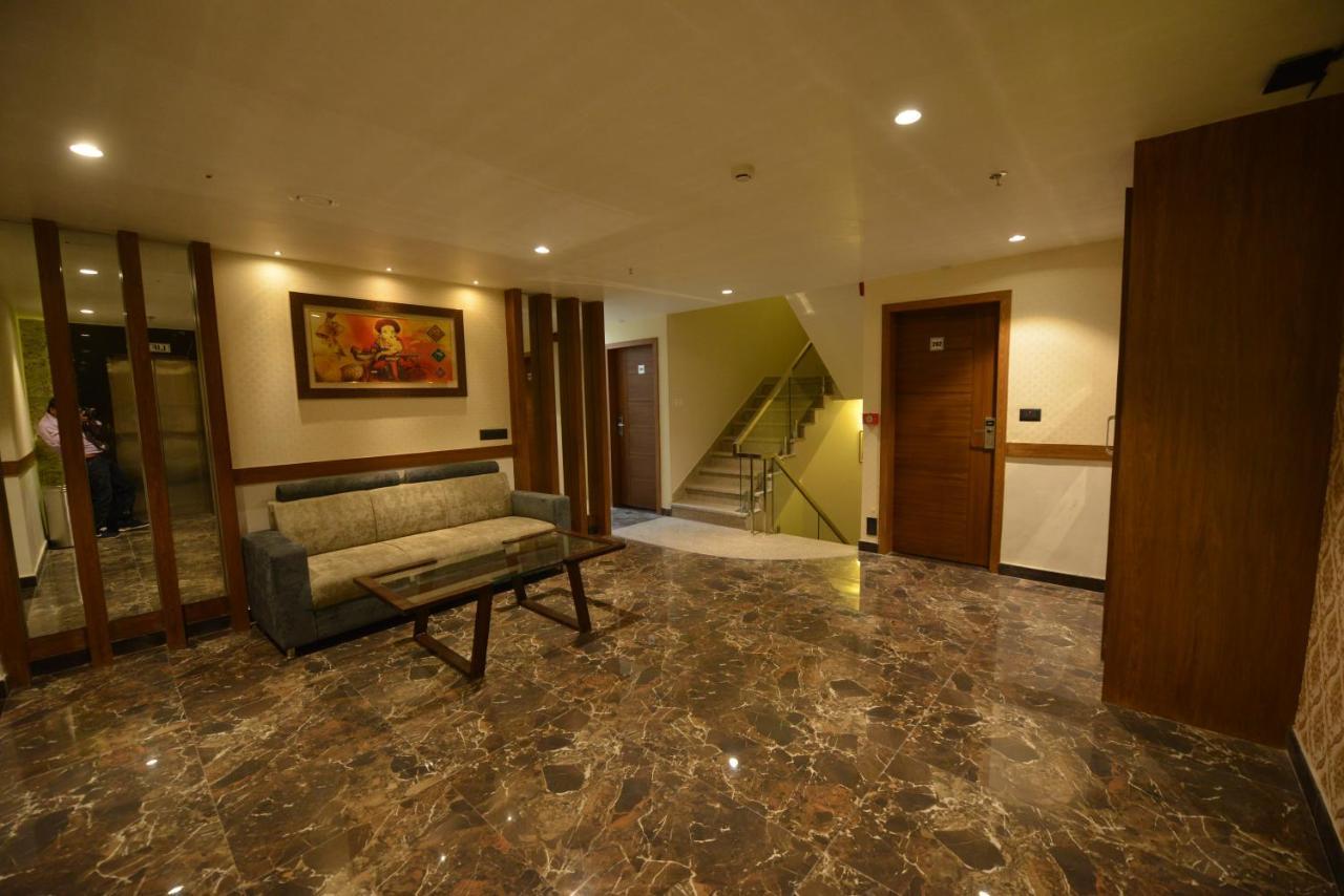 Hotel RR 62 Jaipur Buitenkant foto