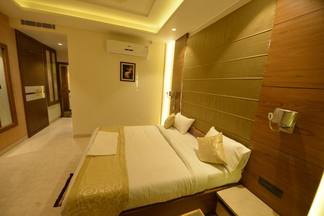 Hotel RR 62 Jaipur Buitenkant foto